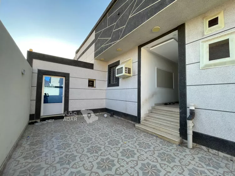 عمارة للبيع في حي ، شارع عبدالله ابن علي ابن احمد النحوي ، حي ابو كبير ، المدينة المنورة ، منطقة المدينة المنورة
