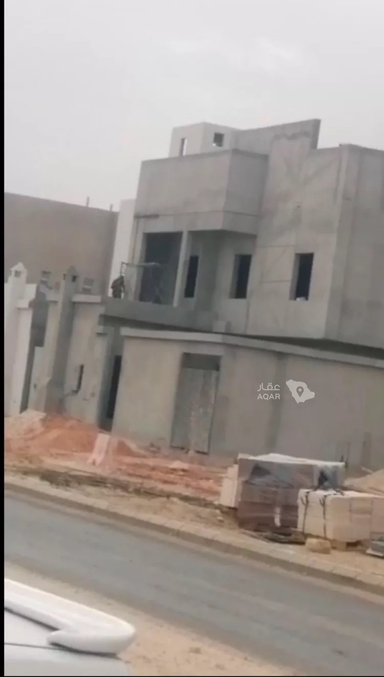 فيلا للبيع في شارع الملك خالد ابن عبدالعزيز سعود, حي عقرباء, مدينة الجبيلة, منطقة الرياض