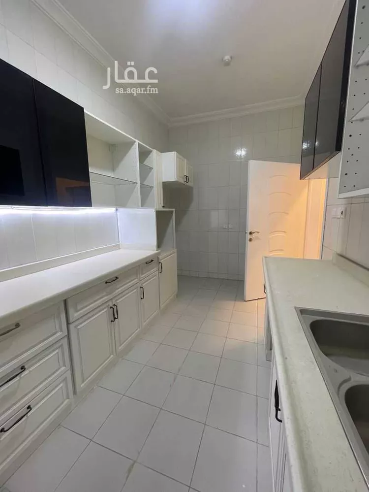 شقة للإيجار في شارع أبي حامد المحمودي, حي أبحر الشمالية, مدينة جدة, منطقة مكة المكرمة