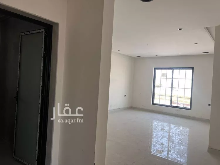 فيلا للبيع في شارع المنصور المؤمني, حي ضاحية الملك فهد, مدينة الدمام, المنطقة الشرقية صورة 2