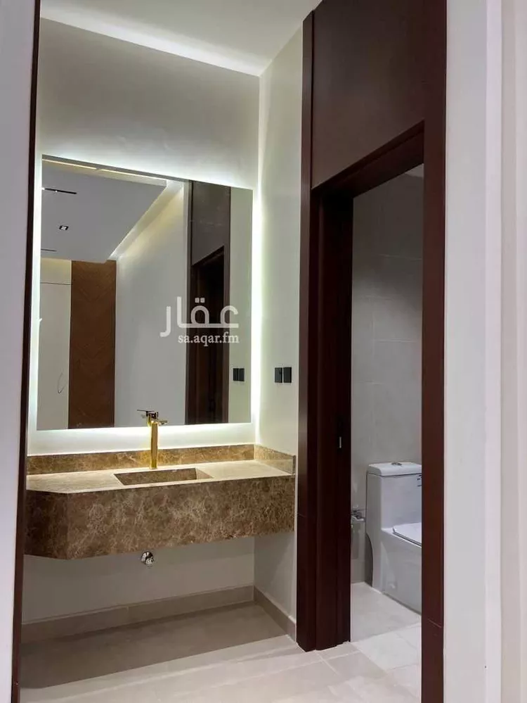 دور للبيع في شارع أبان بن صالح, حي عكاظ, مدينة الرياض, منطقة الرياض صورة 4