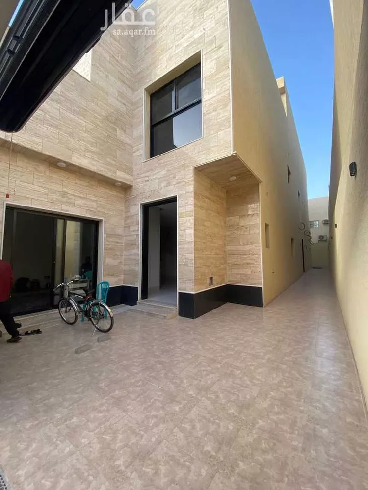 دور للبيع في شارع عمر البغدادي, حي النهضة, مدينة الرياض, منطقة الرياض صورة 3