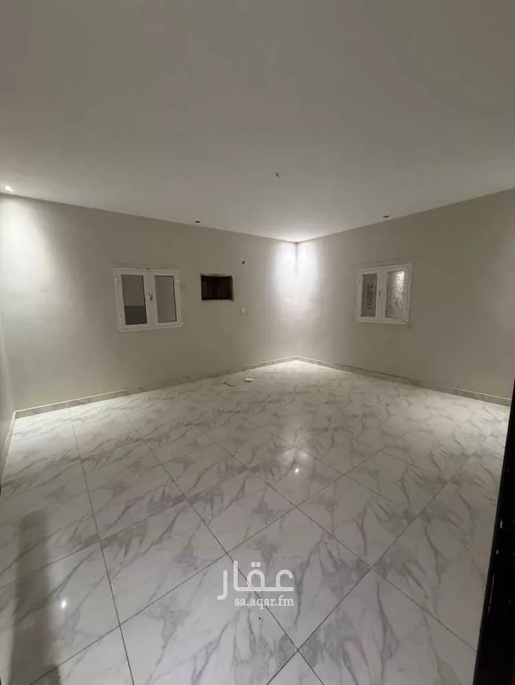 شقة للإيجار في شارع الطاهر بن ابي هالة , حي المطار, مدينة جازان, منطقة جازان صورة 3
