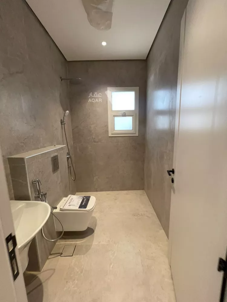 Floor for Sale in Riyadh An Narjis 6