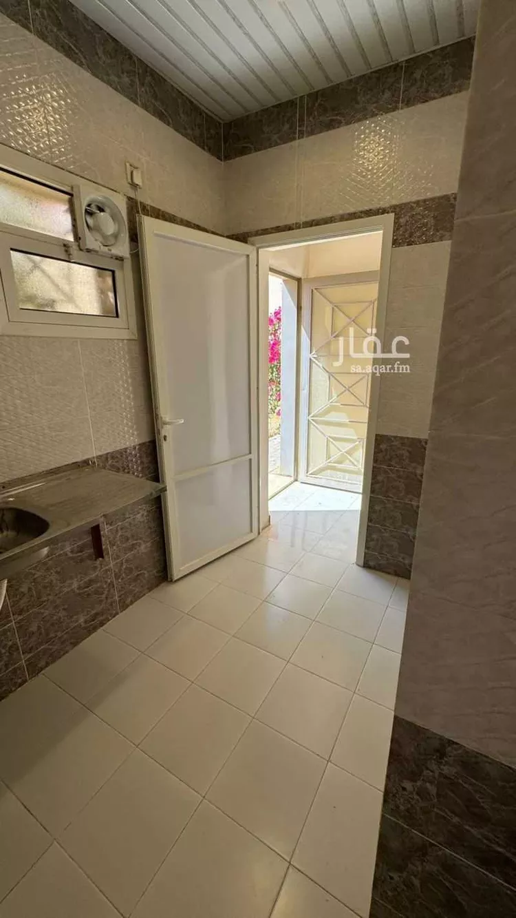 شقة للإيجار في شارع ابي السعود الحسيني, حي الزهور, مدينة سكاكا, منطقة الجوف صورة 5