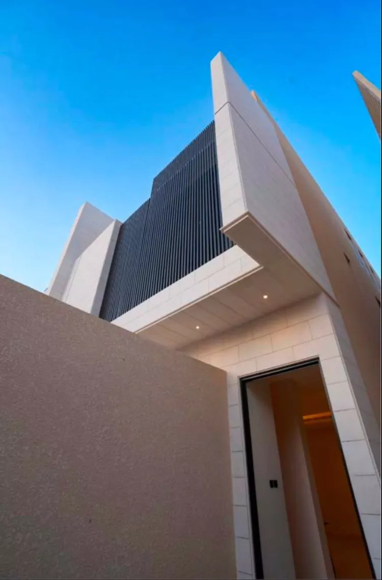 Floor for Sale in Riyadh Al Malqa صورة 2