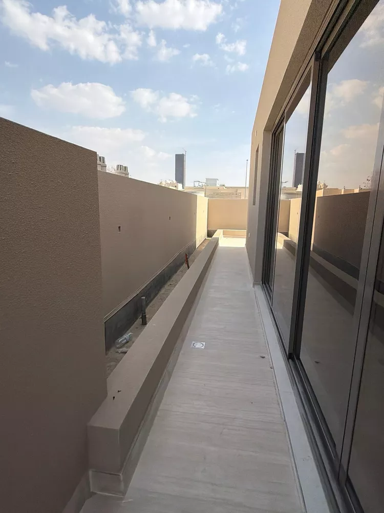 فيلا للبيع في شارع الحوافظ, حي المحمدية, مدينة الرياض, منطقة الرياض 17