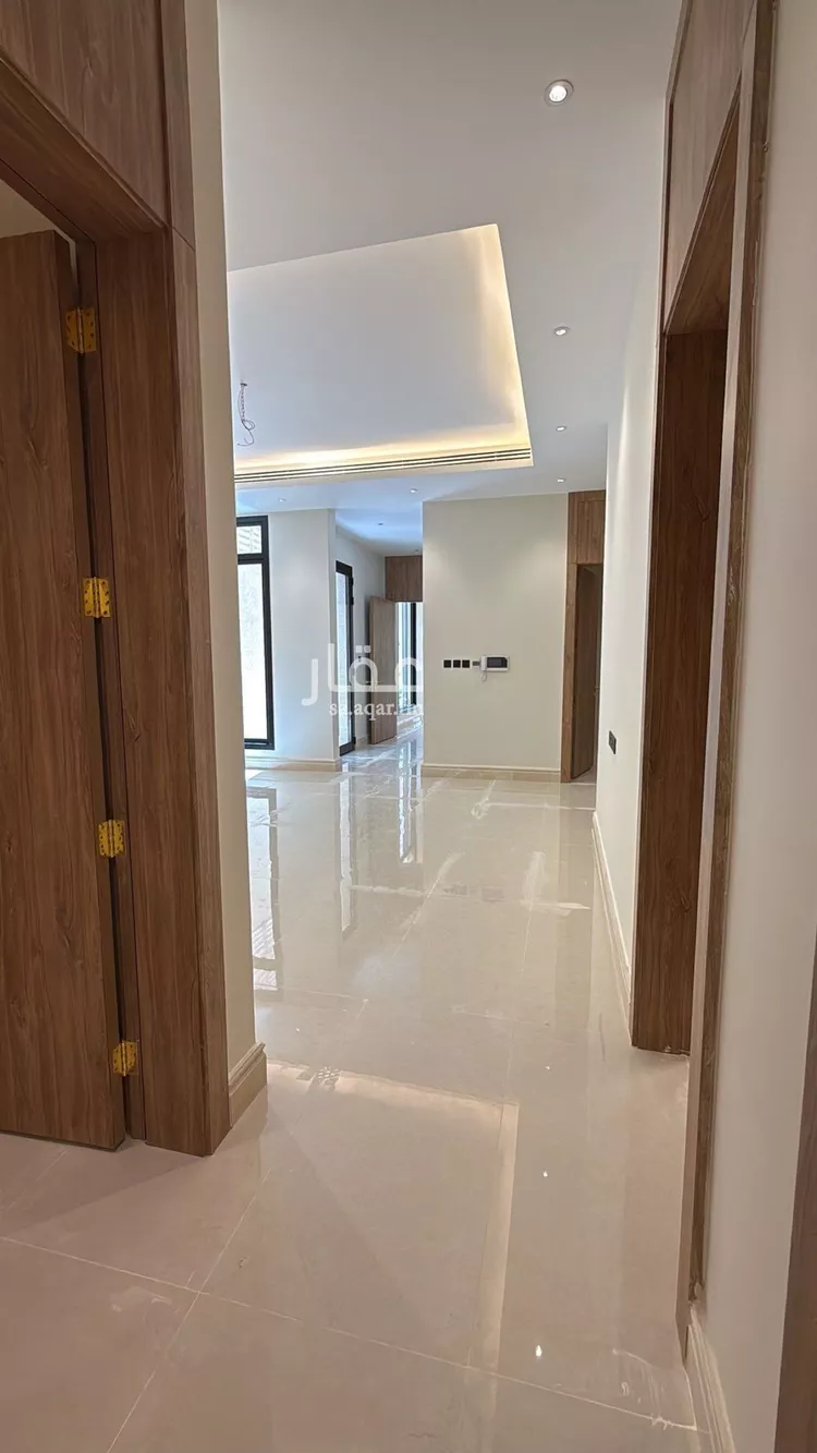 دور للبيع في شارع رقم 422, حي الملقا, مدينة الرياض, منطقة الرياض 8