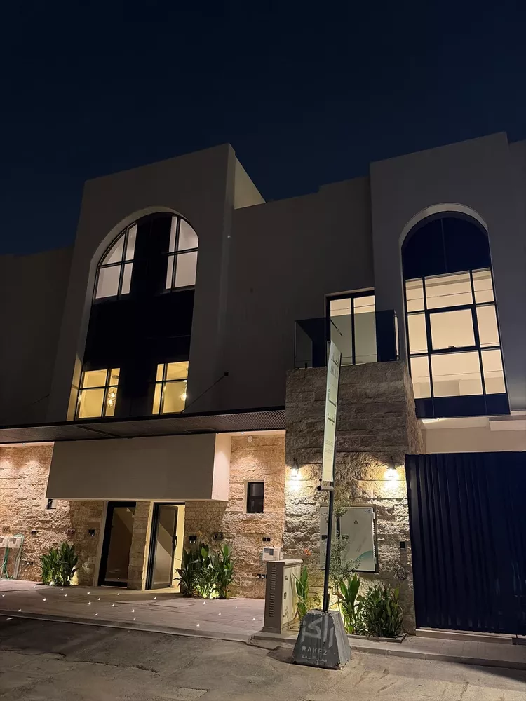 دور للبيع في شارع رقم 370, حي النرجس, مدينة الرياض, منطقة الرياض