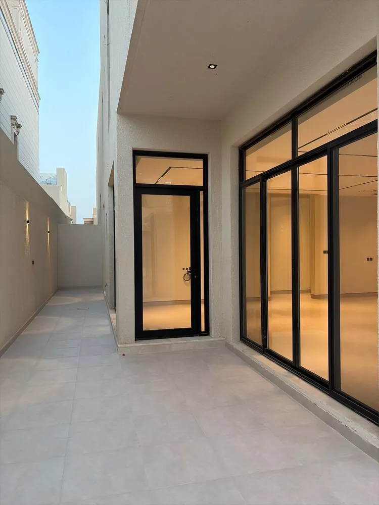 Floor for Sale in Riyadh An Narjis 7