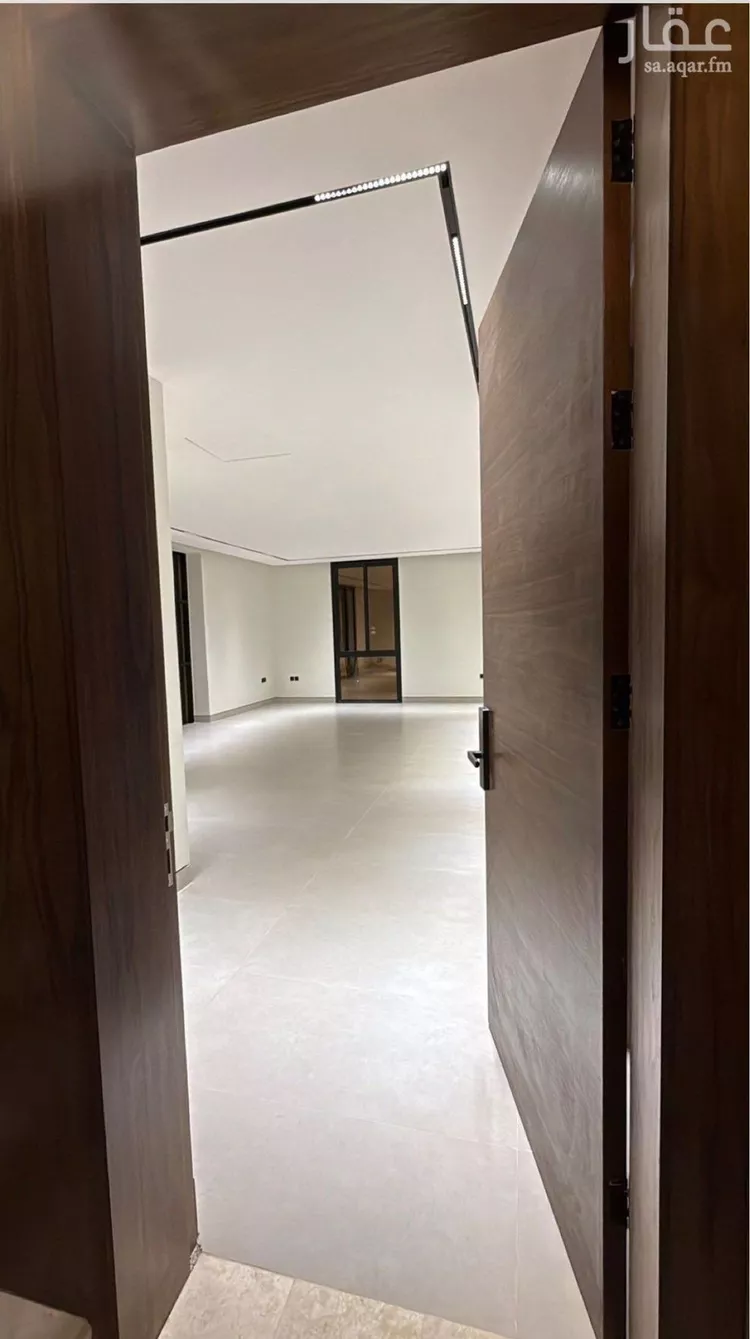 دور للبيع في شارع رقم 370, حي النرجس, مدينة الرياض, منطقة الرياض صورة 2