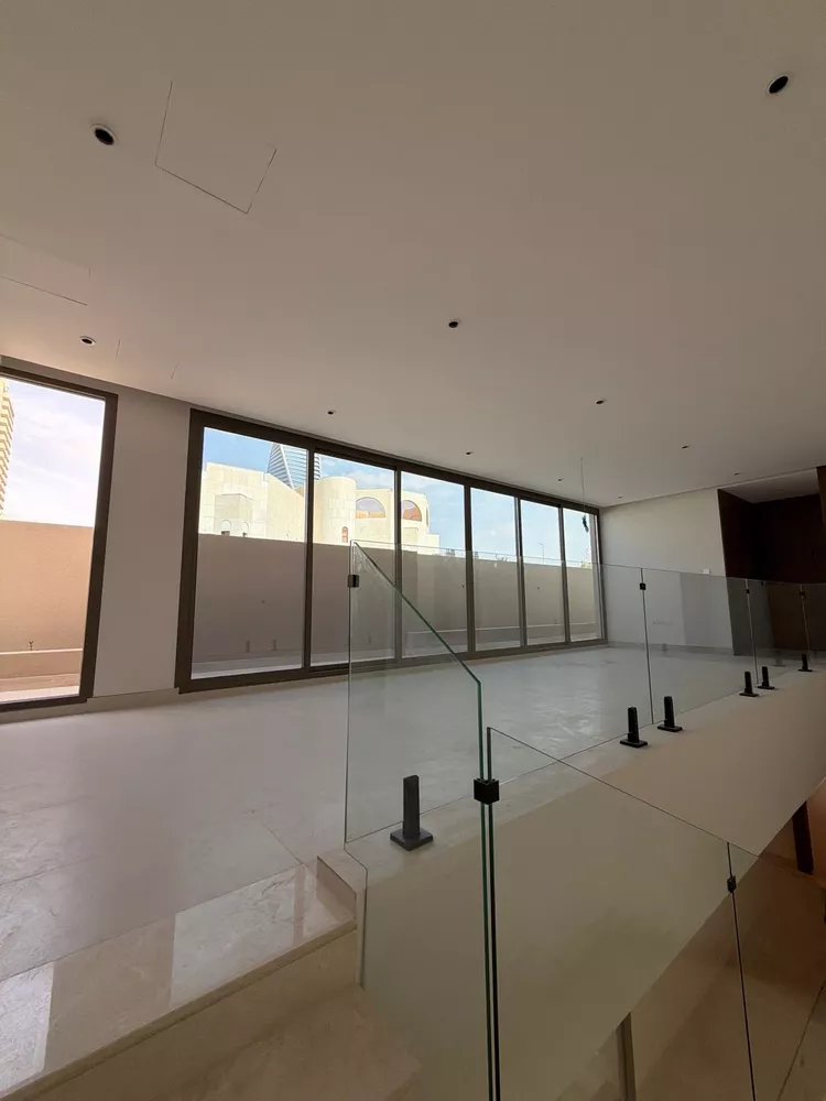فيلا للبيع في شارع الحوافظ, حي المحمدية, مدينة الرياض, منطقة الرياض 15