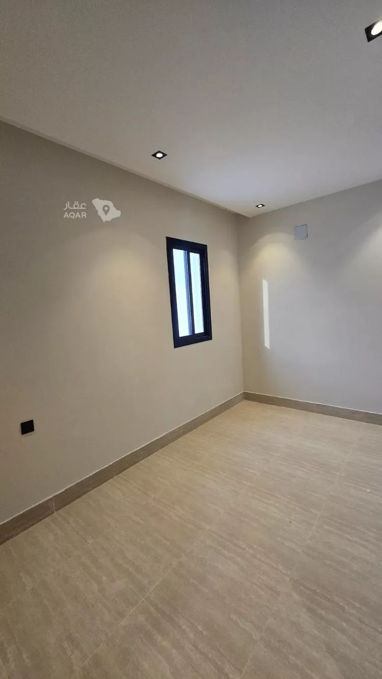 Floor for Rent in Riyadh Az Zahrah 4