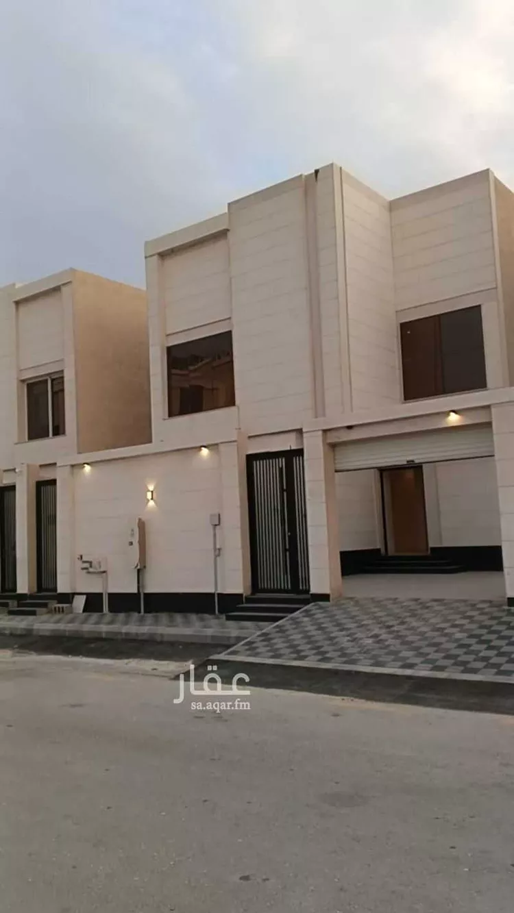 فيلا للبيع في شارع ابن الطاهري, حي العروبة, مدينة الدمام, المنطقة الشرقية 1 صورة