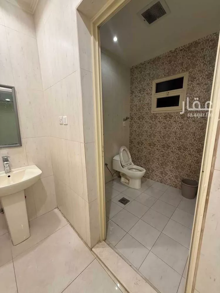 Floor for Rent in Riyadh Ar Rabwah 6