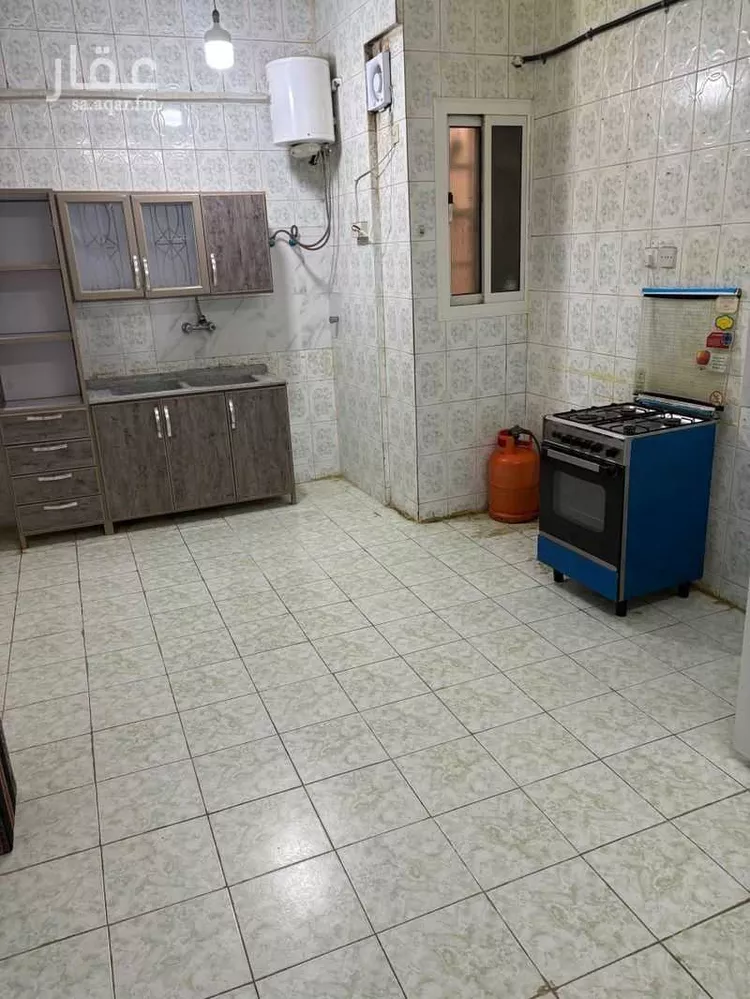 شقة للإيجار في شارع الشيخ خليفة بن حمد ال ثاني, حي المعيزيلة, مدينة الرياض, منطقة الرياض صورة 3