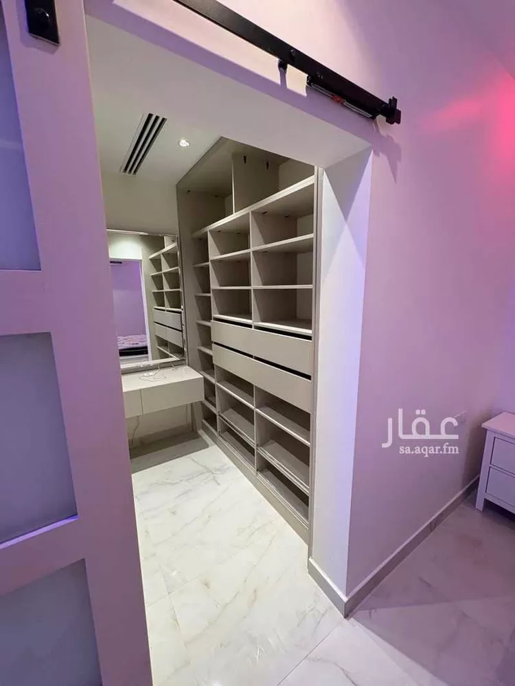 شقة للبيع في شارع رخي العنبري, حي العارض, مدينة الرياض, منطقة الرياض 10