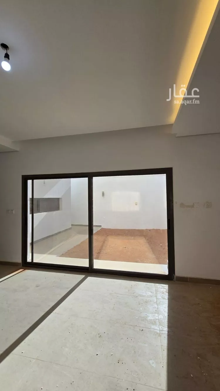 فيلا للإيجار في شارع حجر بن حنظلة, حي مطار الملك خالد الدولي, مدينة الرياض, منطقة الرياض صورة 5