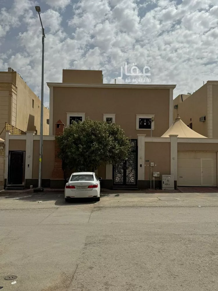 فيلا للبيع في شارع رجاء بن مرجي, حي القيروان, مدينة الرياض, منطقة الرياض