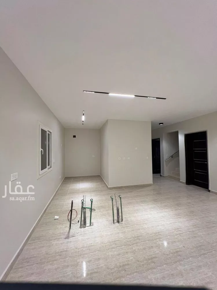فيلا للبيع في شارع عبدالرحمن العمادي, حي مطار الملك خالد الدولي, مدينة الرياض, منطقة الرياض صورة 4