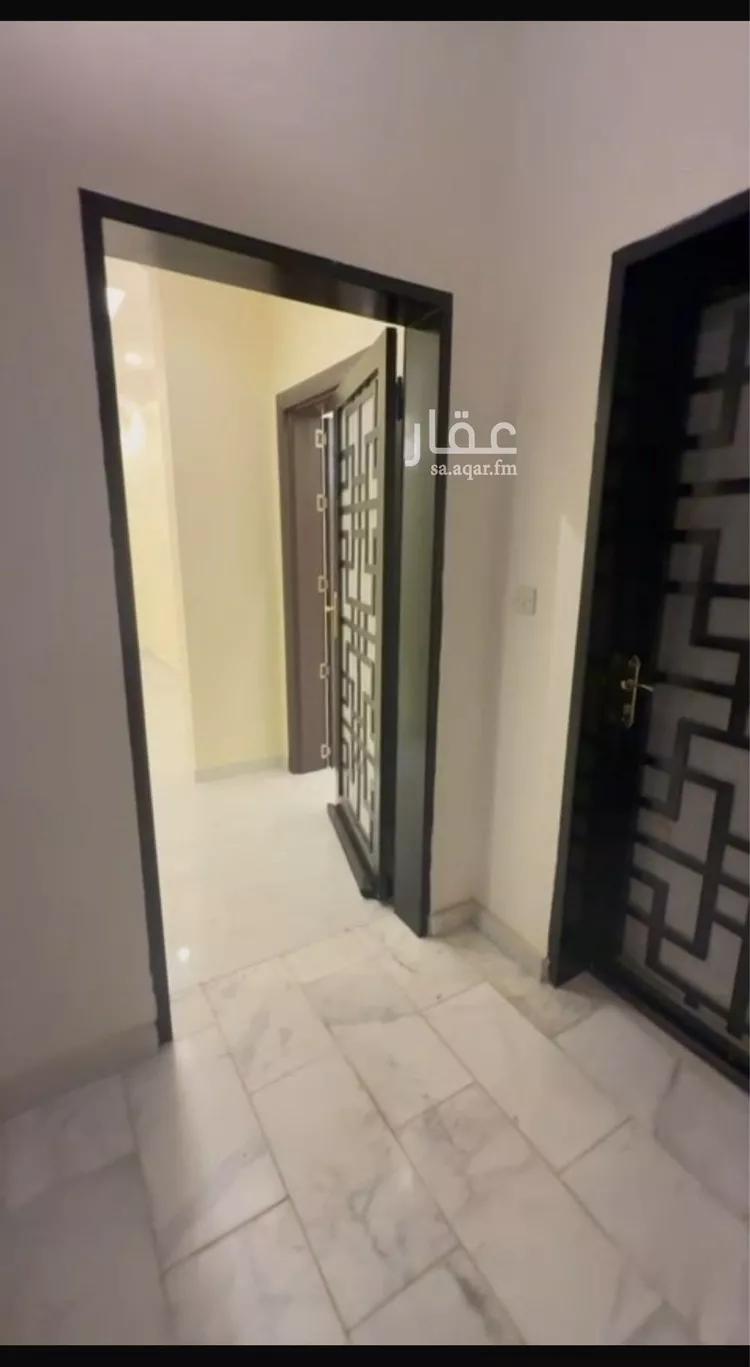دور للبيع في شارع الحوارة, حي النفل, مدينة الرياض, منطقة الرياض صورة 2