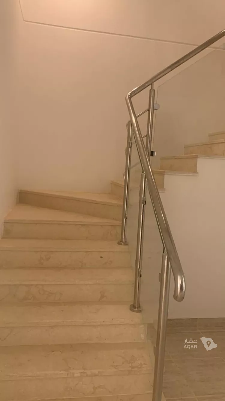 فيلا للبيع في شارع رقم 211, حي مطار الملك خالد الدولي, مدينة الرياض, منطقة الرياض 3