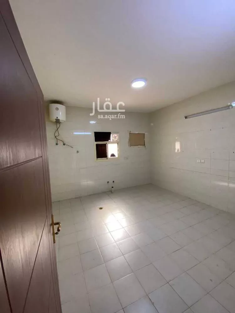 شقة للإيجار في شارع أحمد مفتي المكي الحنفي ، حي المهدية ، الرياض ، منطقة الرياض صورة 2