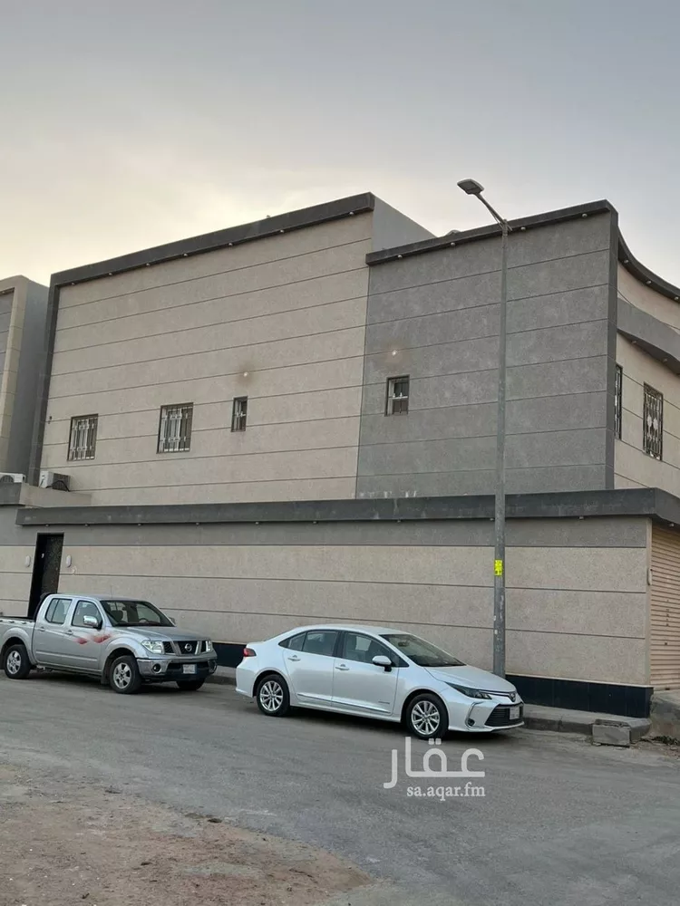 فيلا للبيع في شارع رقم 108, حي المونسية, مدينة الرياض, منطقة الرياض صورة 3