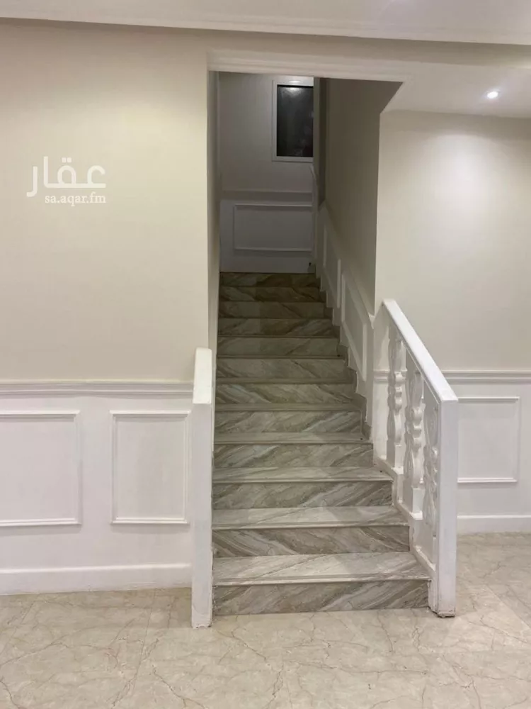 فيلا للبيع في شارع النجمة, حي الياسمين, مدينة الرياض, منطقة الرياض صورة 4