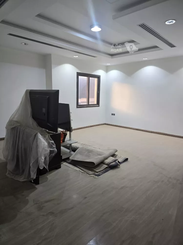 Villa for Sale in Riyadh Al Yasmin 17