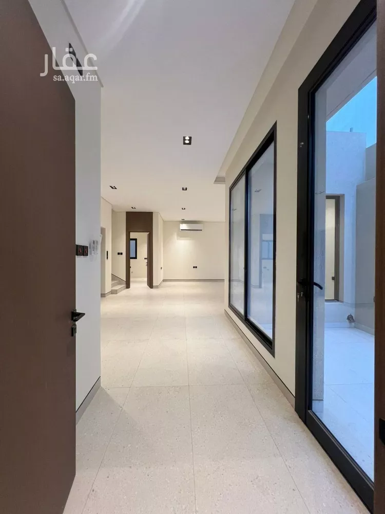 فيلا للبيع في شارع الصفصاف, حي العارض, مدينة الرياض, منطقة الرياض صورة 2