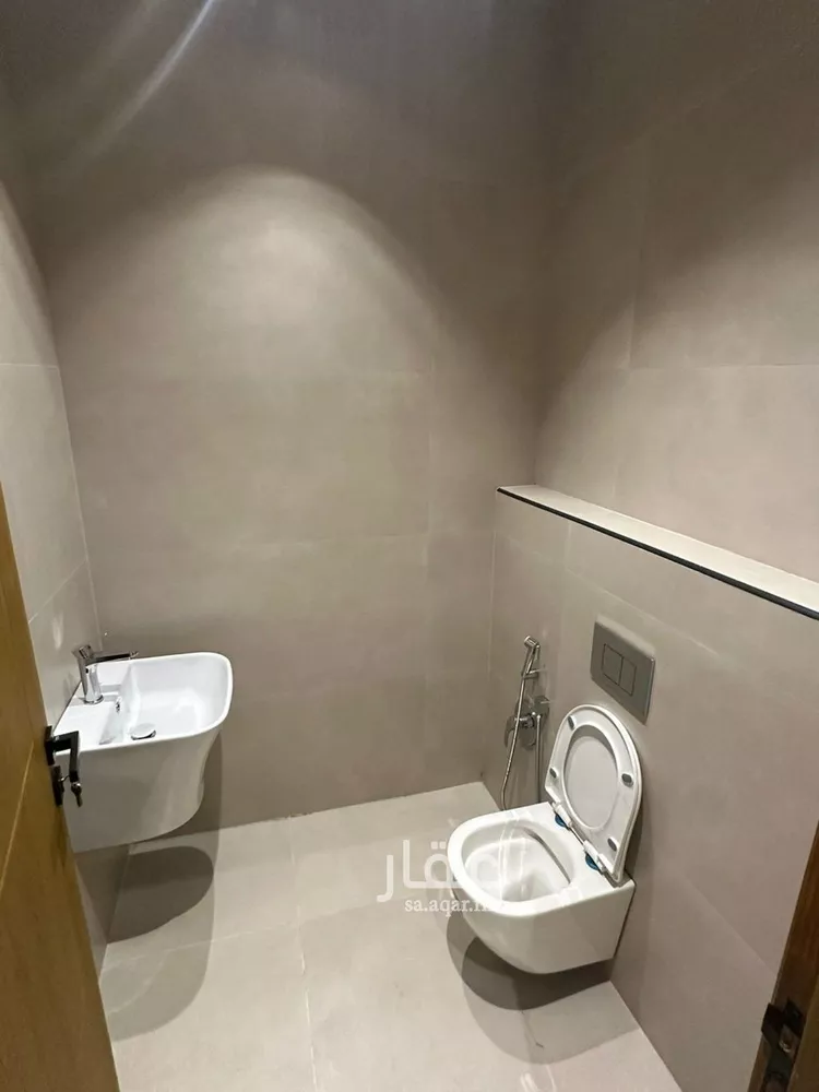 فيلا للبيع في شارع عبدالباسط الظاهري, حي النرجس, مدينة الرياض, منطقة الرياض صورة 4