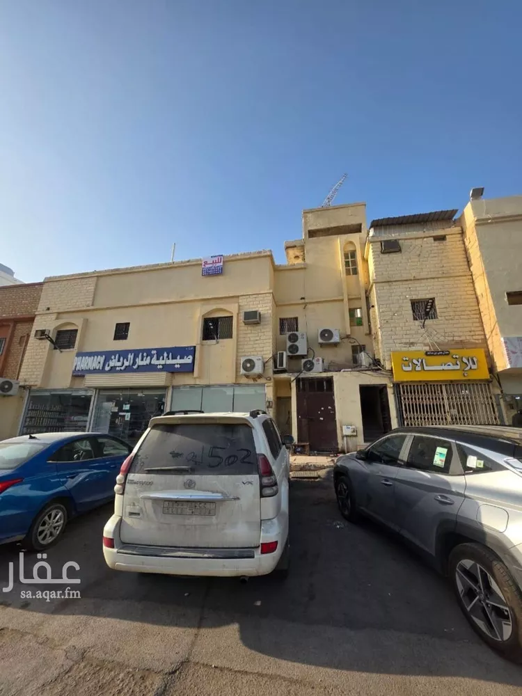 عمارة للبيع في شارع ابي حنيفه, حي العريجاء الغربي, مدينة الرياض, منطقة الرياض صورة 2