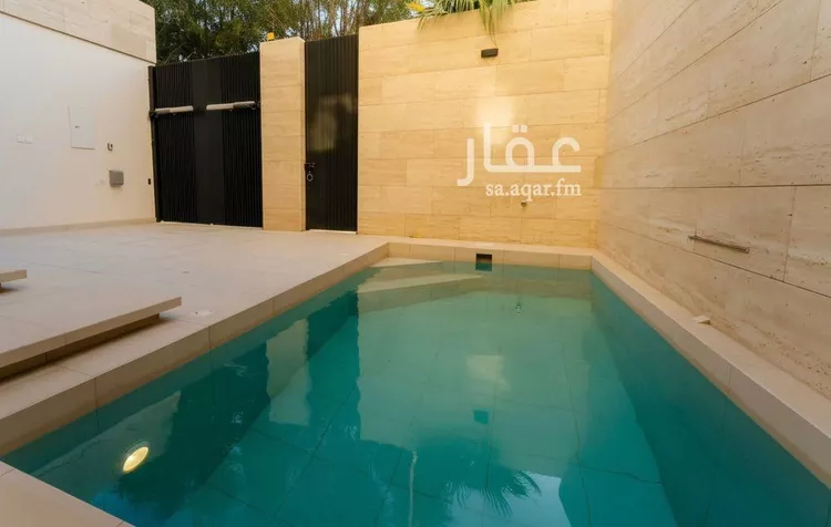 فيلا للبيع في شارع لزمة, حي الملك سلمان, مدينة الرياض, منطقة الرياض 1 صورة