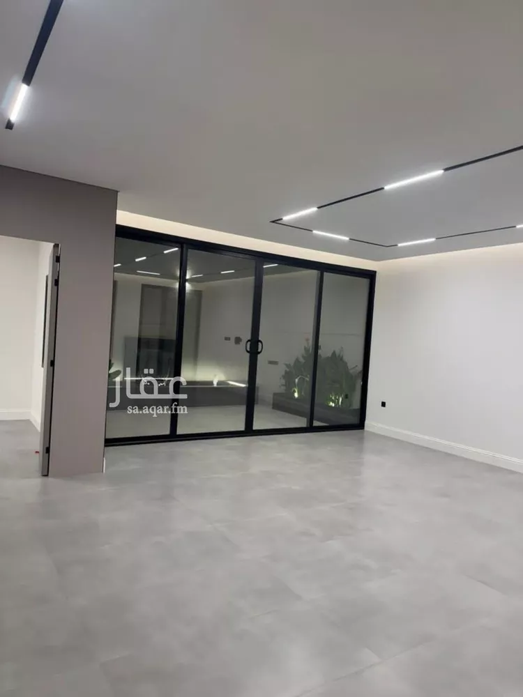 Villa for Sale in Riyadh Al Arid 9