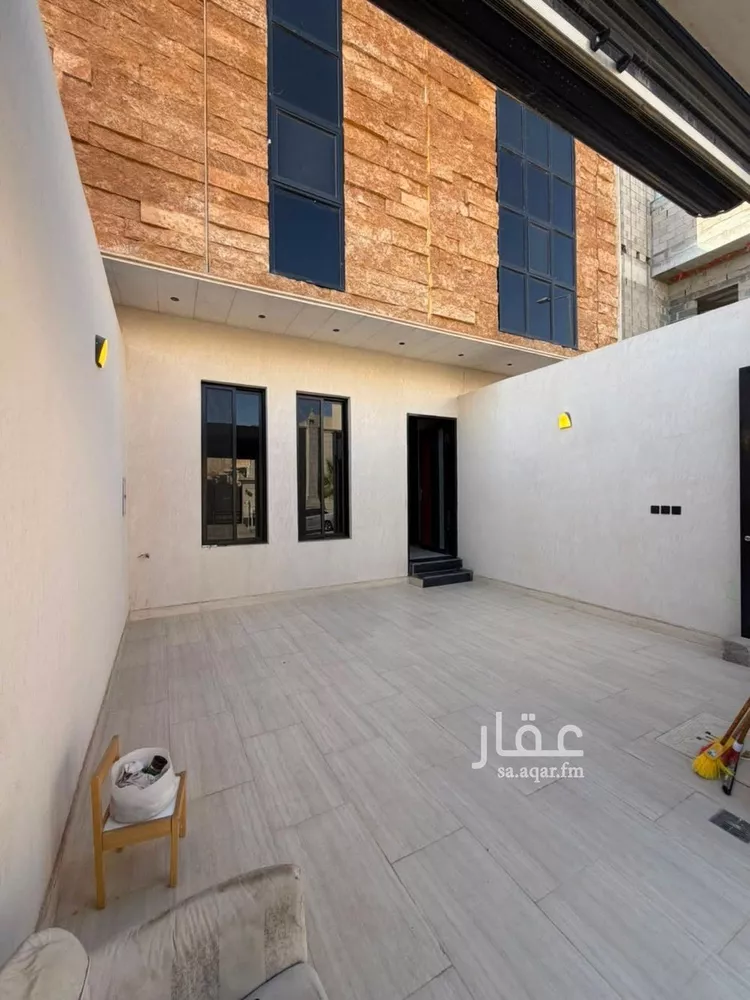 فيلا للبيع في شارع مظفر العيلاني, حي الرمال, مدينة الرياض, منطقة الرياض صورة 3