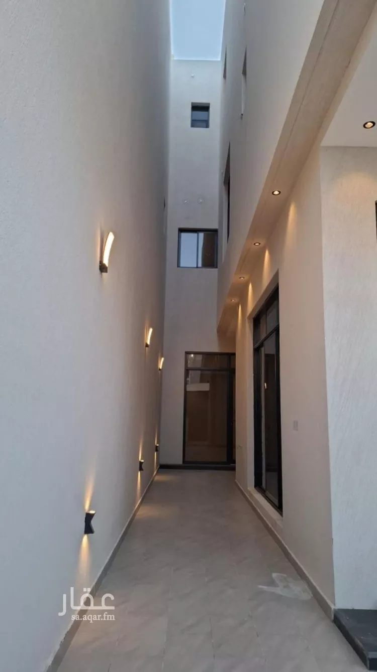 دور للبيع في شارع رقم 132, حي المونسية, مدينة الرياض, منطقة الرياض صورة 3