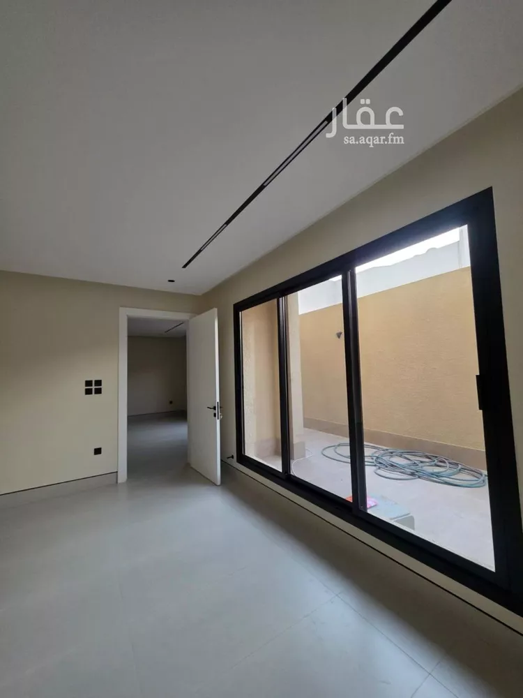 دور للبيع في شارع ابن الناصر, حي الملك فهد, مدينة الرياض, منطقة الرياض