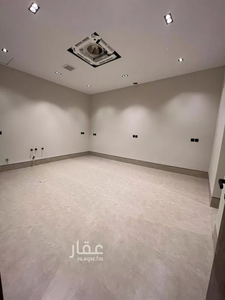 فيلا للبيع في شارع نعمان بن مقرن المزيني, حي العارض, مدينة الرياض, منطقة الرياض 6