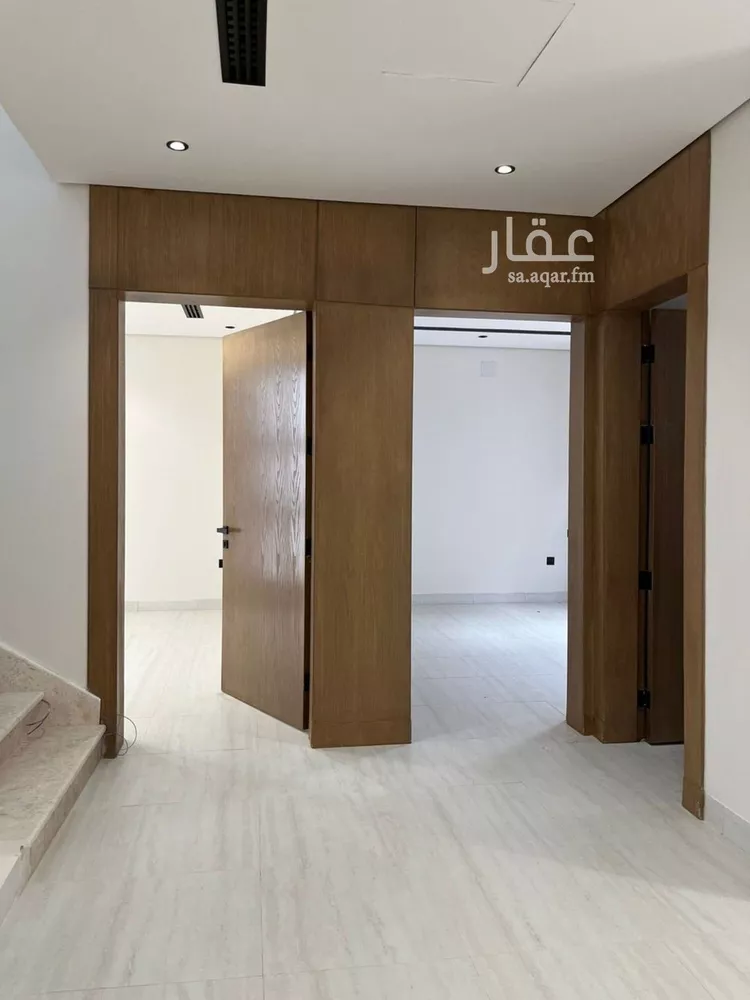 فيلا للبيع في شارع محمد شمس بن أحمد, حي العارض, مدينة الرياض, منطقة الرياض صورة 2