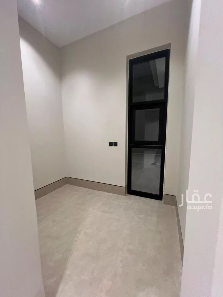 فيلا للبيع في شارع نعمان بن مقرن المزيني, حي العارض, مدينة الرياض, منطقة الرياض صورة 5