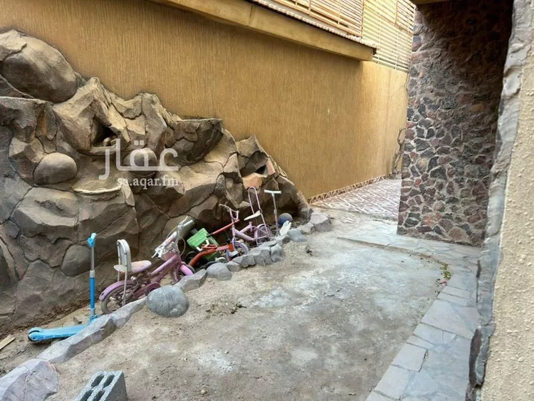 فيلا للبيع في شارع الأفضلي, حي الملقا, مدينة الرياض, منطقة الرياض صورة 2