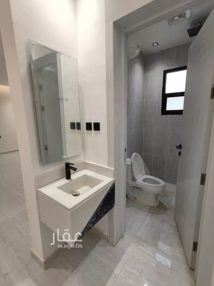 دور للإيجار في شارع يحيى الذماري, حي بدر, مدينة الرياض, منطقة الرياض صورة 4