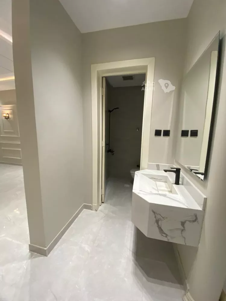 شقة للبيع في شارع جبل الأرام, حي ظهرة لبن, مدينة الرياض, منطقة الرياض