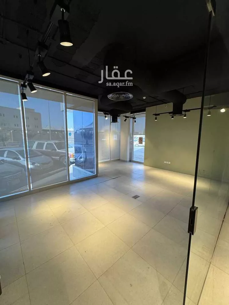 مكتب تجاري للإيجار في شارع الثريا, حي النخيل, مدينة الرياض, منطقة الرياض صورة 4