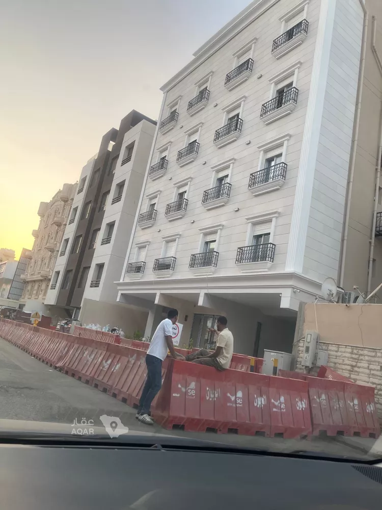 عمارة للإيجار في شارع احمد محمد السباعي, حي الروضة, مدينة جدة, منطقة مكة المكرمة