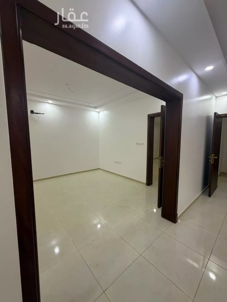 شقة للإيجار في شارع ابن نفيع, حي السلامة, مدينة جدة, منطقة مكة المكرمة صورة 3