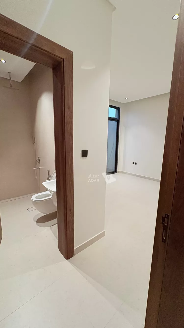 Floor for Sale in Riyadh Al Muruj 7