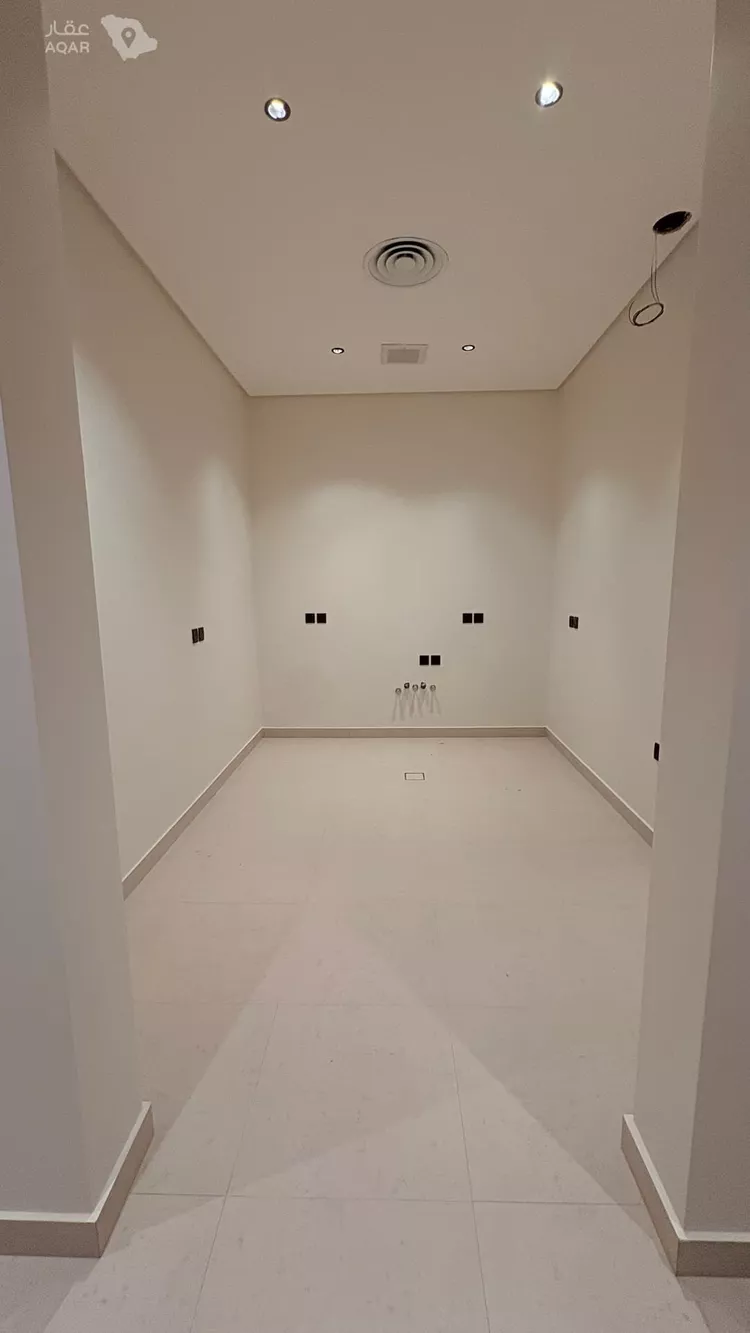 Floor for Sale in Riyadh Al Muruj 9