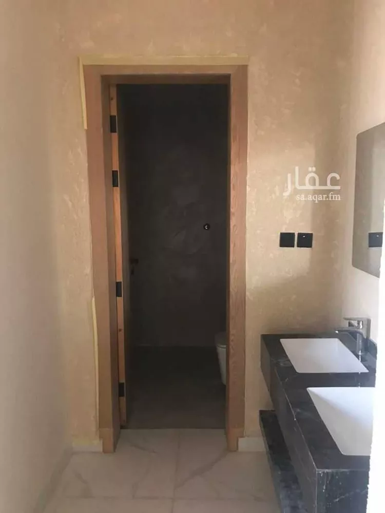 فيلا للإيجار في شارع عريض, حي عريض, مدينة الرياض, منطقة الرياض صورة 5